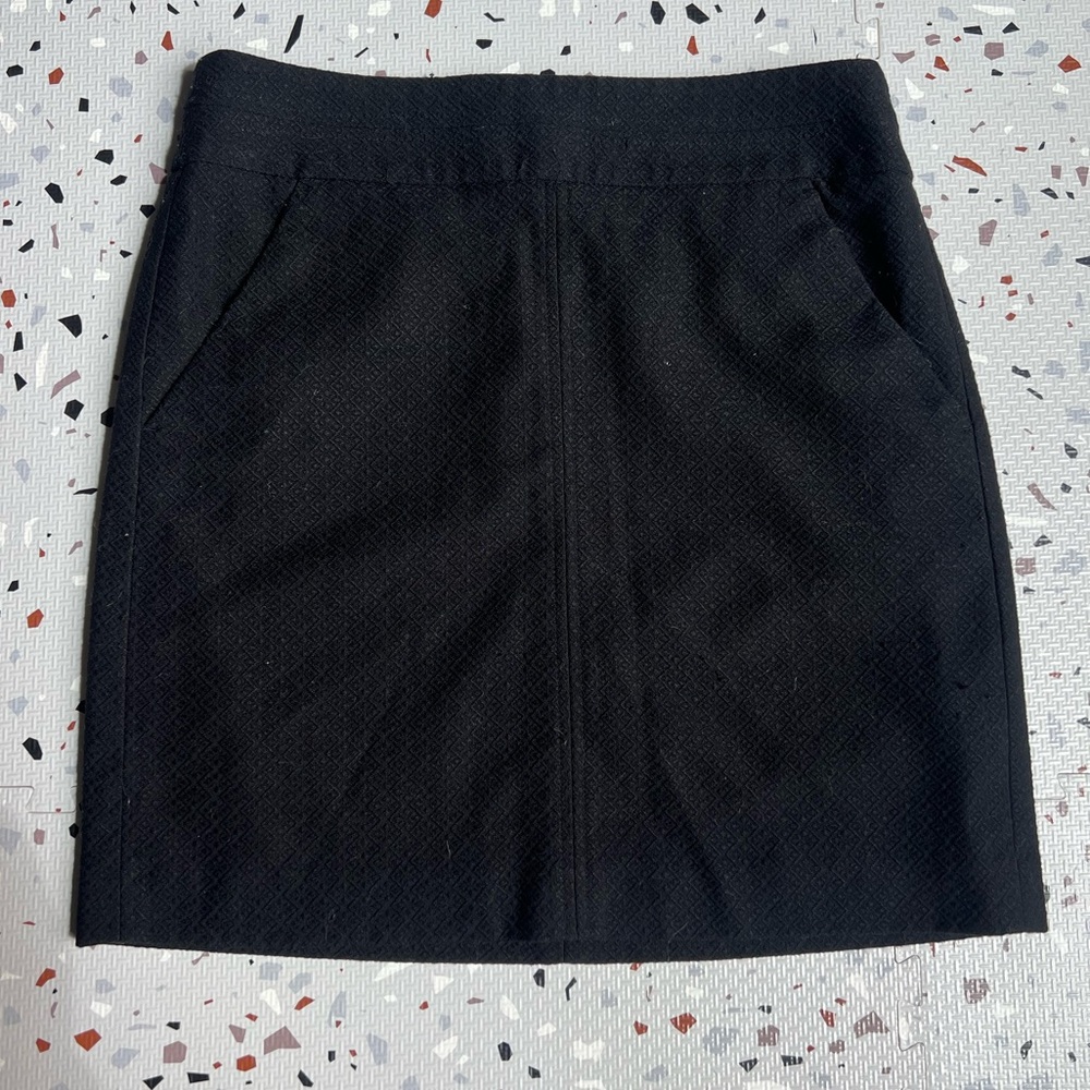 LOFT, Size small black miniskirt